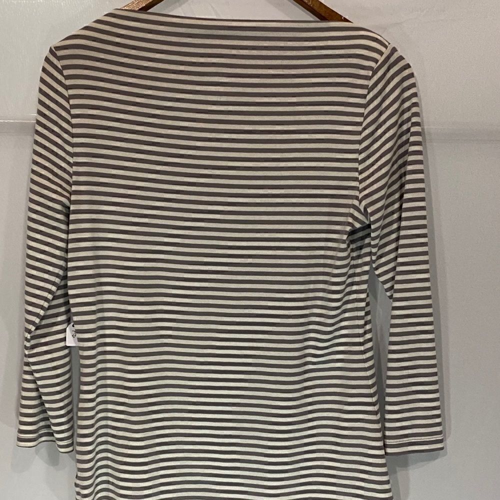 Old Navy Mock Neck Classic Top - Picture 3 of 4